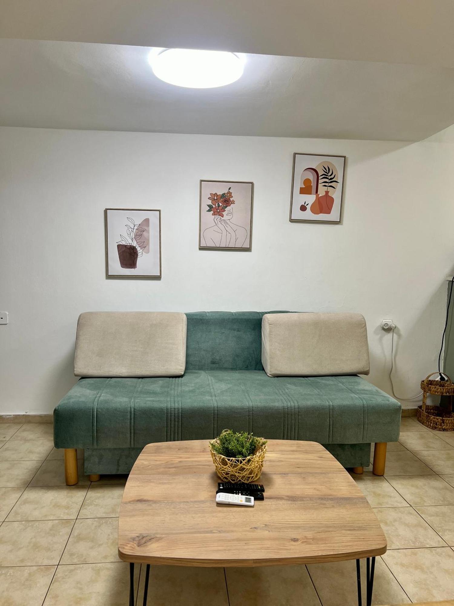 Melambai Apartment Ейлат Екстериор снимка